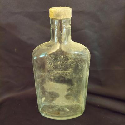 Vintage Tins and Bottles (GR-BBL)