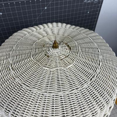 WHITE Wicker Lamp with Shade 