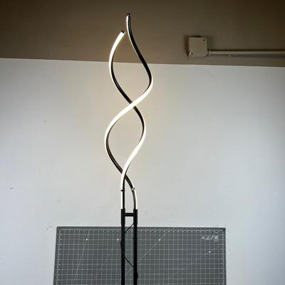 LED Floor Lamp, Modern Design 3-Speeds
