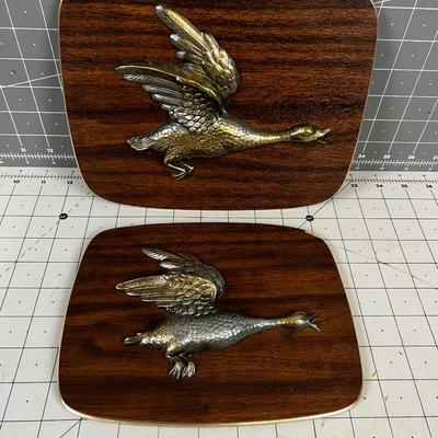 (2) Geese Wall Plaques 