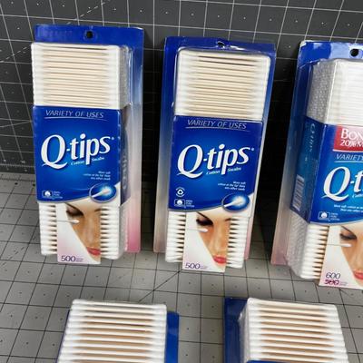 2700 BRAND NEW Q-Tips NEW IN THE BOX