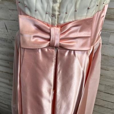 Vintage White and Pink Prom Dress with Bow in back Unbranded