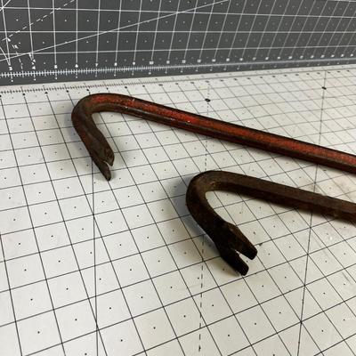 2 Crow Bars 