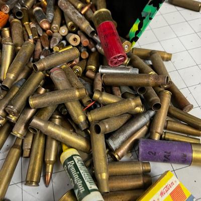 Box of Rando Mix Ammo - See Photos. 