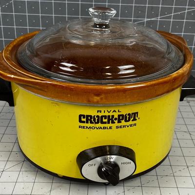 Crockpot Casserole Crock. NEW - South Auction