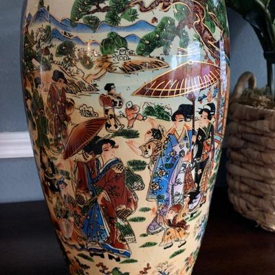 Japaneseï¿¼ Royal satsuma vases set of two tall 23â€