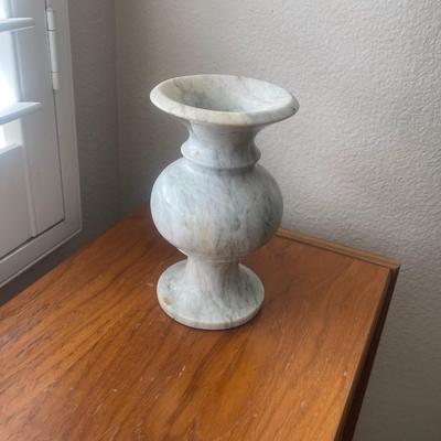 MARBLE VASE