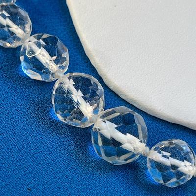 WOW! FACETED CRYSTAL BEAD STRAND IN GRADUATED SIZES