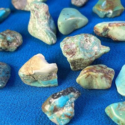 RAW TURQUOISE ROCKS AND BITS