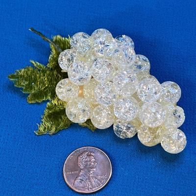 VINTAGE CRACKLE GLASS BEADED PIN GRAPE CLUSTER STYLE