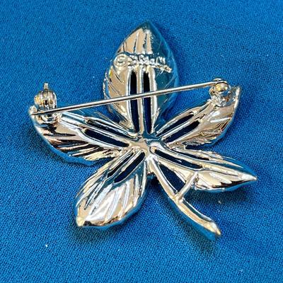 SHINY SILVERTONE LEAF PIN BY SARAH COVENTRY 