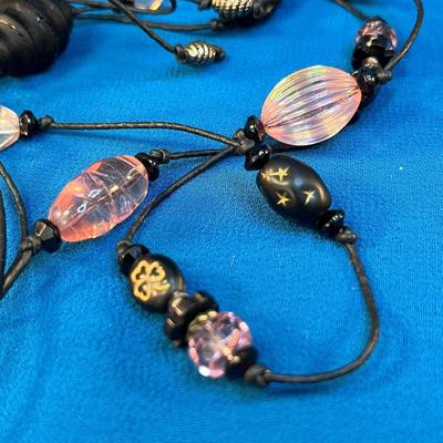 PINK, BLACK AND GOLD MULTI-BEAD NECKLACE 