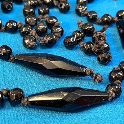ANTIQUE BLACK FACETED GLASS BEAD NECKLACE NEEDS RESTRINGING
