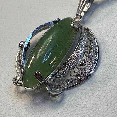 STERLING FILIGREE WITH JADE PENDANT NECKLACE