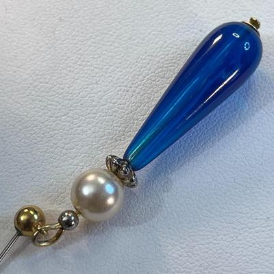 ELEGANT BLUE AND FAUX PEARL DANGLY EARRINGS