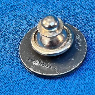 U.S. NAVY RETIRED PIN