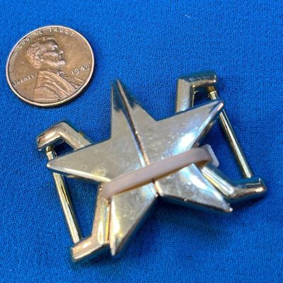 GOLD TONE LADIES STAR SHAPED 2-PIECE BELT BUCKLE