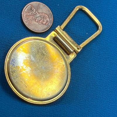 GOLD-TONE US COIN RENDITION KEY FOB MARKED â€œHIT USAâ€