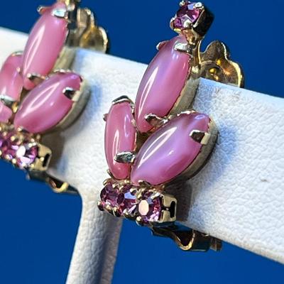 SWEET PINK STONE AND RHINESTONE EARRINGS 