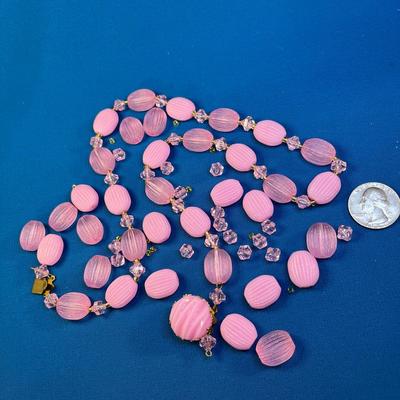 DOUBLE STRAND PINK, GOLD BEADED NECKLACE NEEDS RESTRINGING