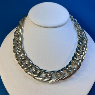 SHINY SILVER TONE FLAT LINK CHAIN NECKLACE