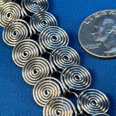 COOL DOUBLE COIL SILVER TONE BELT