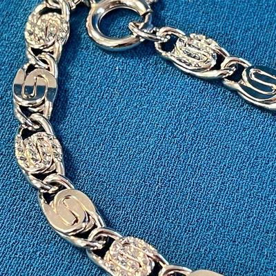 INTERESTING SHINY SILVER TONE â€œSâ€ TYPE LINKS NECKLACE