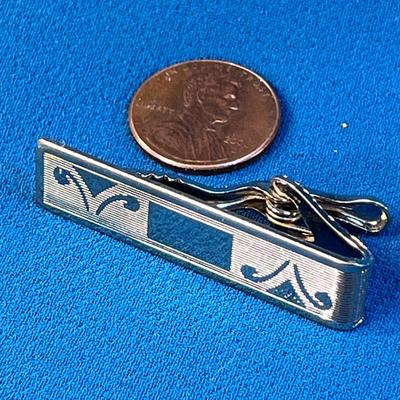 VINTAGE TIE CLIP WITH MID CENTURY STYLING