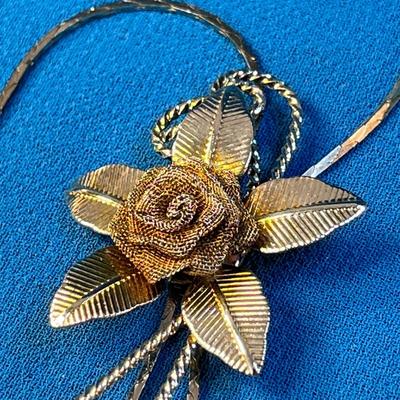 NICE MESH ROSE BOLO STYLE NECKLACE GOLD AND SILVER TONE