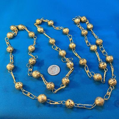 BOLD GOLD TONE CHAIN NECKLACE w/BIG BALL BEADS