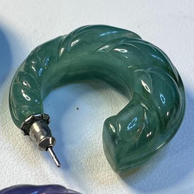 2 PAIR PURPLE, GREEN FAUX JADE TEXTURED HOOP EARRINGS