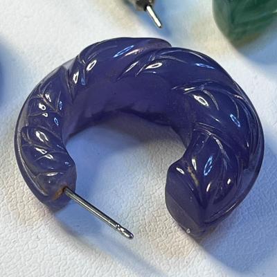 2 PAIR PURPLE, GREEN FAUX JADE TEXTURED HOOP EARRINGS