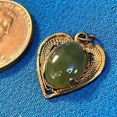 JADE AND FILIGREED HEART NECKLACE PENDANT