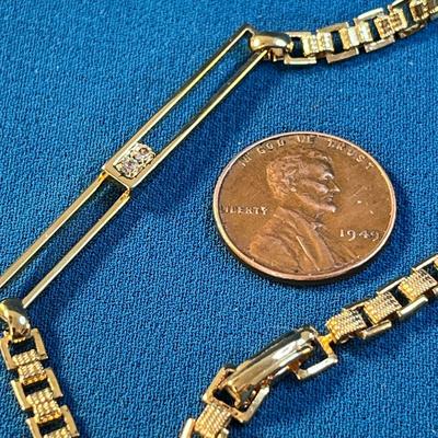 FANCY RHINESTONE ACCENTED GOLD TONE CHAIN NECKLACE