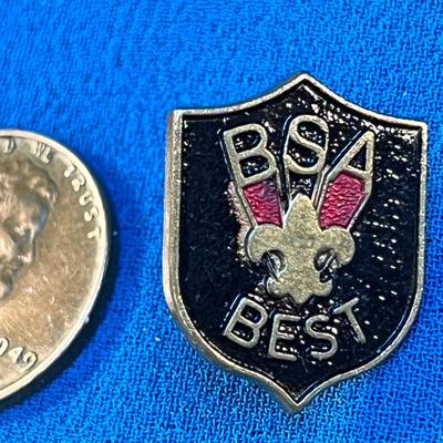 VINTAGE ENAMELED B.S.A. â€œBESTâ€ PIN