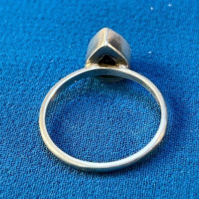 PURPLE TEARDROP STONE IN SILVER SETTING RING