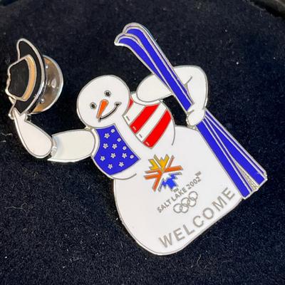 ENAMELED ARTICULATED SNOWMAN 2002 SALT LAKE OLYMPICS PIN IN GIFT TIN