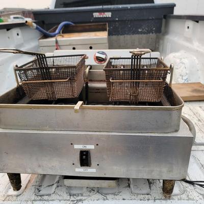 Star deep fryer,  table model, model 530FD