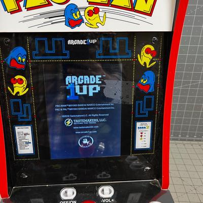 Pac- Man Arcade GAME 