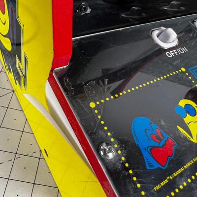 Pac- Man Arcade GAME 