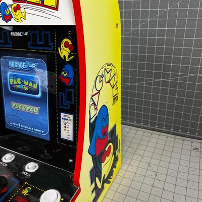 Pac- Man Arcade GAME 
