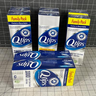 4 Packages of Q TIPS.  NEW 