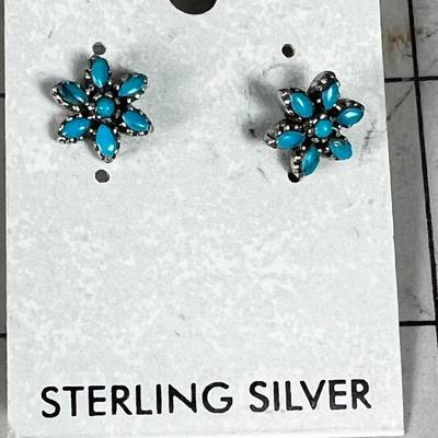 Pair of Turquoise studs - Made in Thailand 