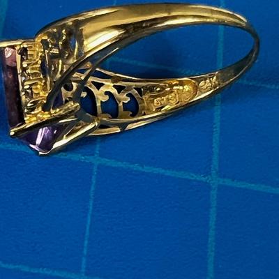 14K Gold Ring with a CUT Amethyst 