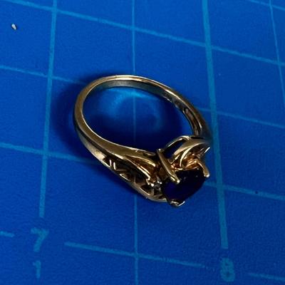 10 K Gold Ring with a Heart Shaped Amethyst