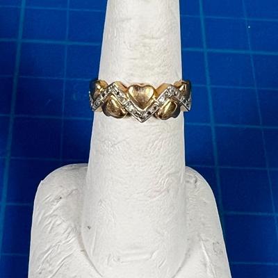 10 K Gold Ring of Hearts with Diamond Chips