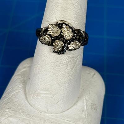 Sterling Silver Leaf Ring 