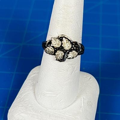 Sterling Silver Leaf Ring 