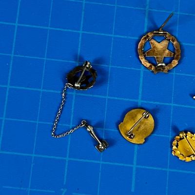 5 Antique Masonic Lapel Pins, 1 is marked 10 K 