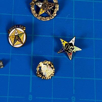5 Antique Masonic Lapel Pins, 1 is marked 10 K 